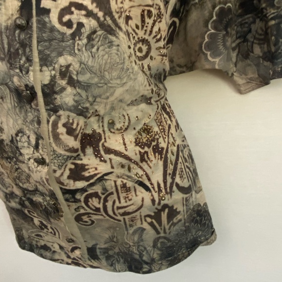 W-21 B.L.E.U. Black & Cream Floral  & Sequin Short Sleeve Blouse Size M - Picture 5 of 16